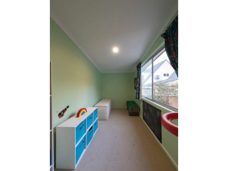 9 Manooka Drive, Cannonvale QLD 4802