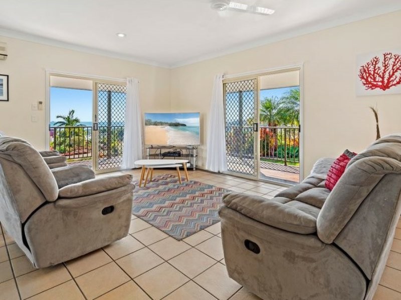 7/14 Hamilton Avenue, Cannonvale QLD 4802