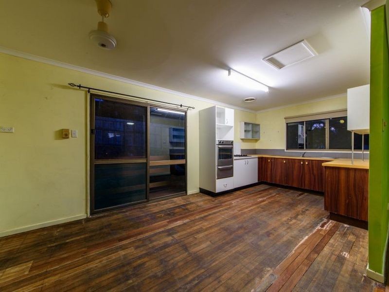 8 Coryule Place, Cannonvale QLD 4802