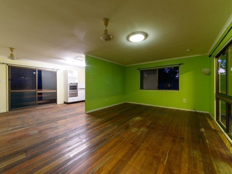 8 Coryule Place, Cannonvale QLD 4802