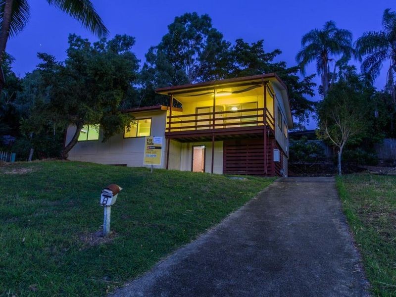 8 Coryule Place, Cannonvale QLD 4802