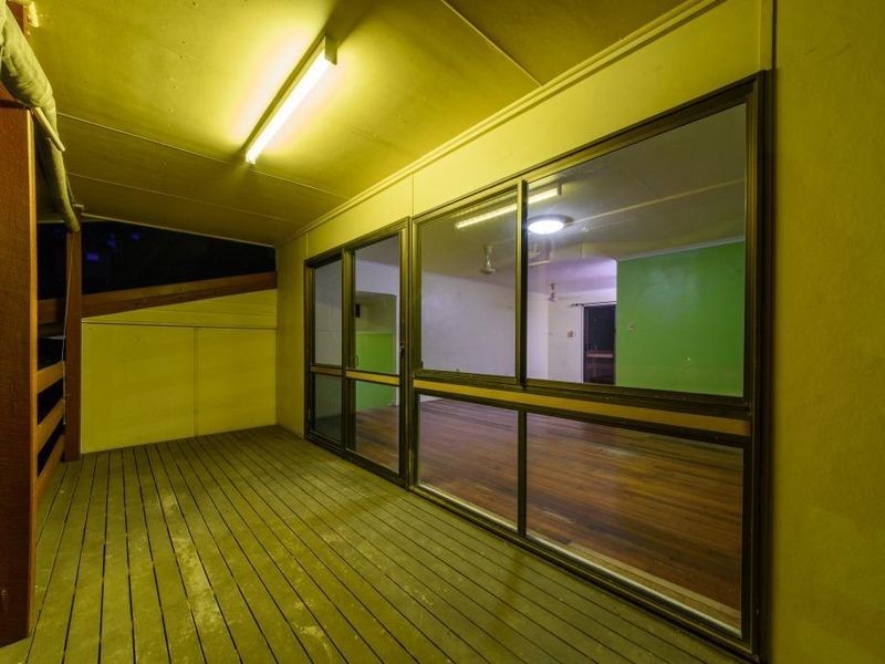 8 Coryule Place, Cannonvale QLD 4802