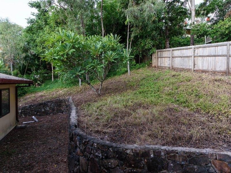 8 Coryule Place, Cannonvale QLD 4802