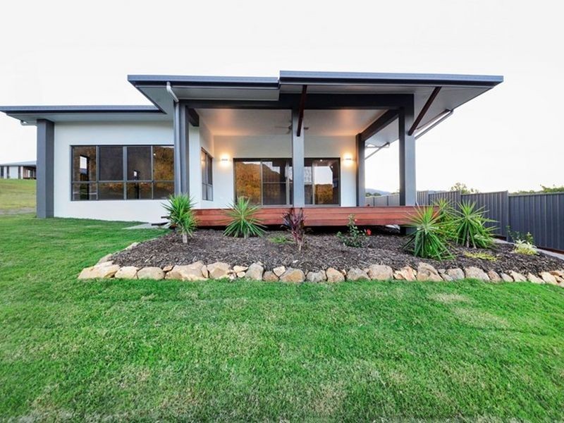 40 Stanley Drive, Cannonvale QLD 4802