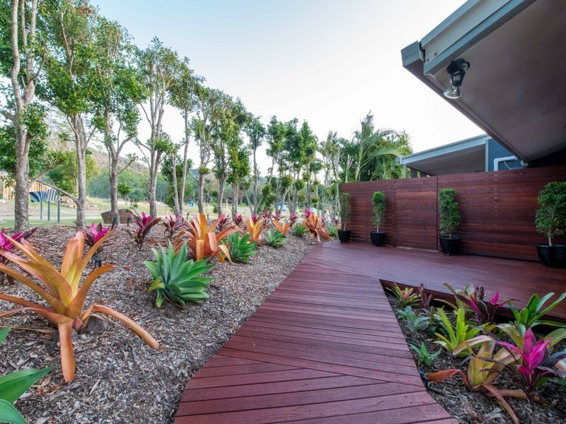 64 Valley Drive, Cannonvale QLD 4802