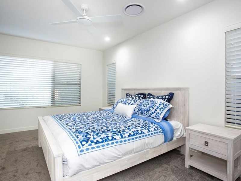 32 Stanley Drive, Cannonvale QLD 4802