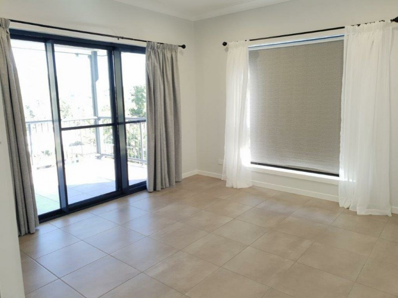 10 Johnswood Close, Cannonvale QLD 4802