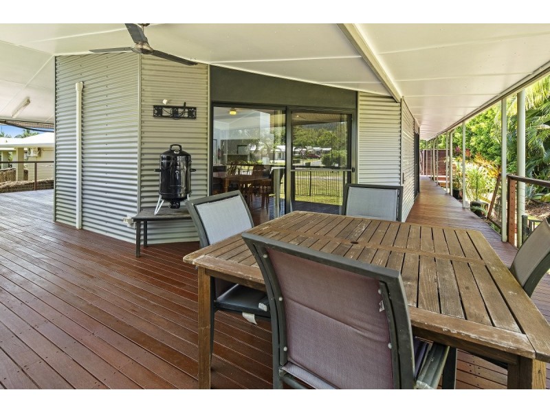 64 Valley Drive, Cannonvale QLD 4802