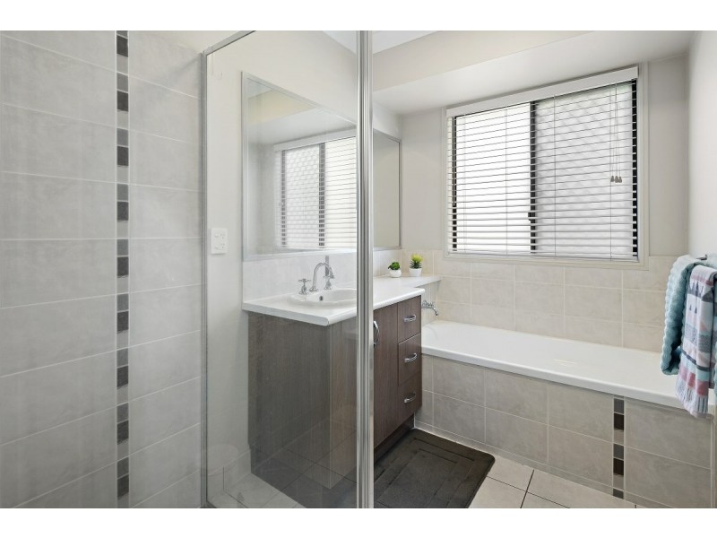 30 Sunset Drive, Jubilee Pocket QLD 4802