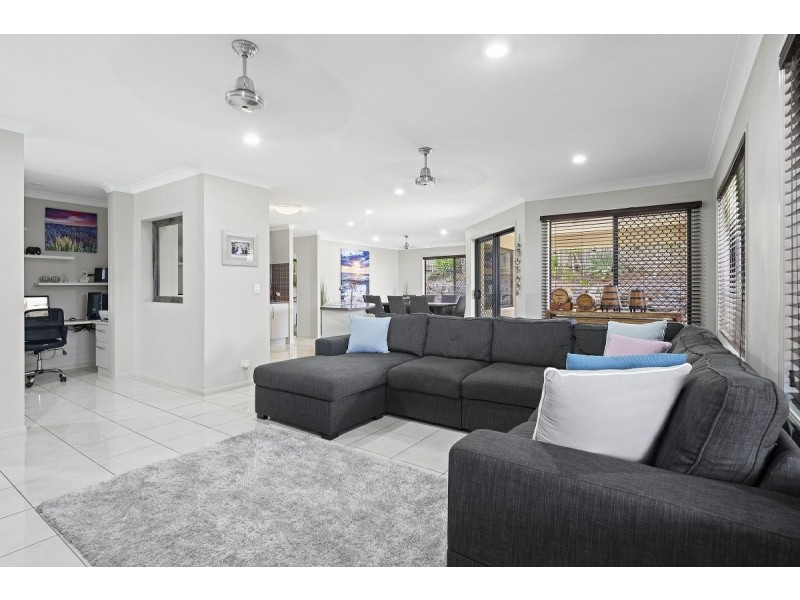 30 Sunset Drive, Jubilee Pocket QLD 4802
