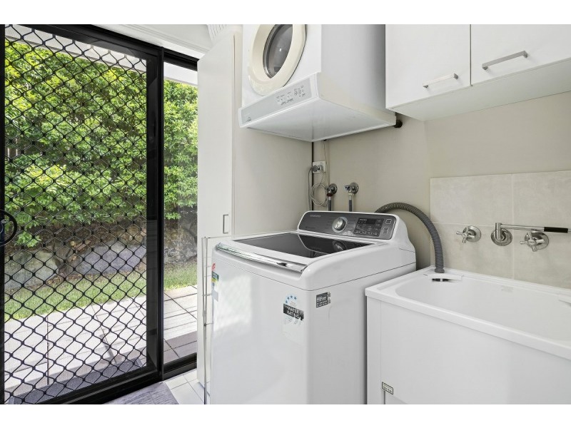 30 Sunset Drive, Jubilee Pocket QLD 4802