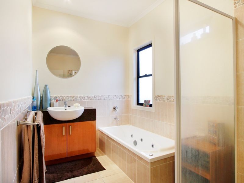 33/25 Abell Road, Cannonvale QLD 4802