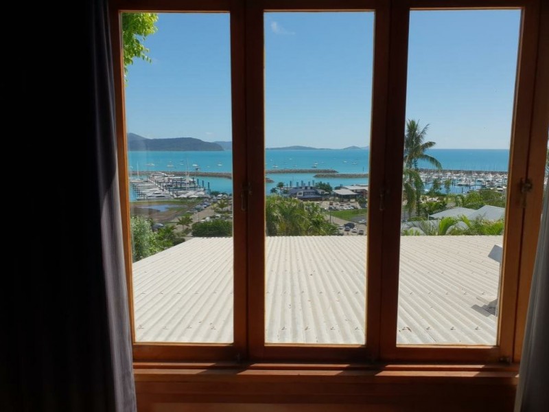 10 Airlie Crescent, Airlie Beach QLD 4802