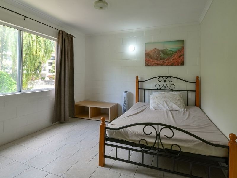 Unit 2/3 Eshelby Drive, Cannonvale QLD 4802