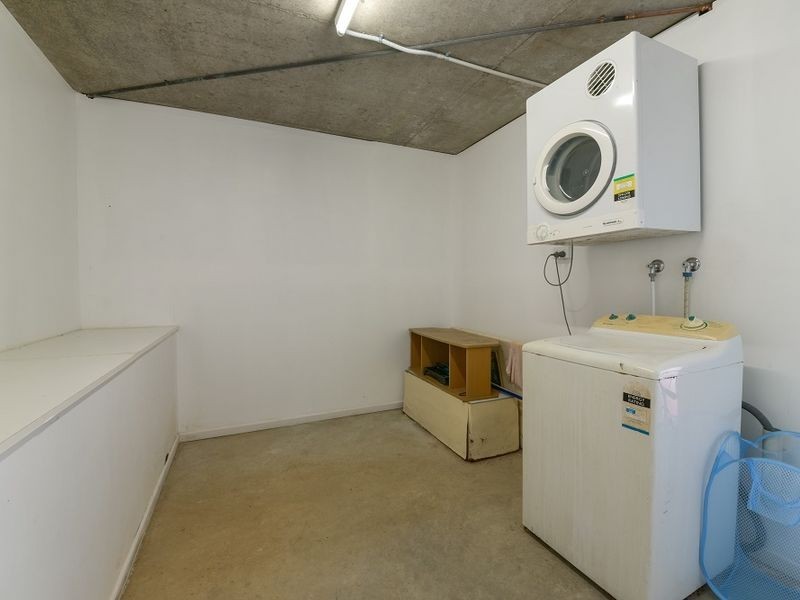 Unit 2/3 Eshelby Drive, Cannonvale QLD 4802