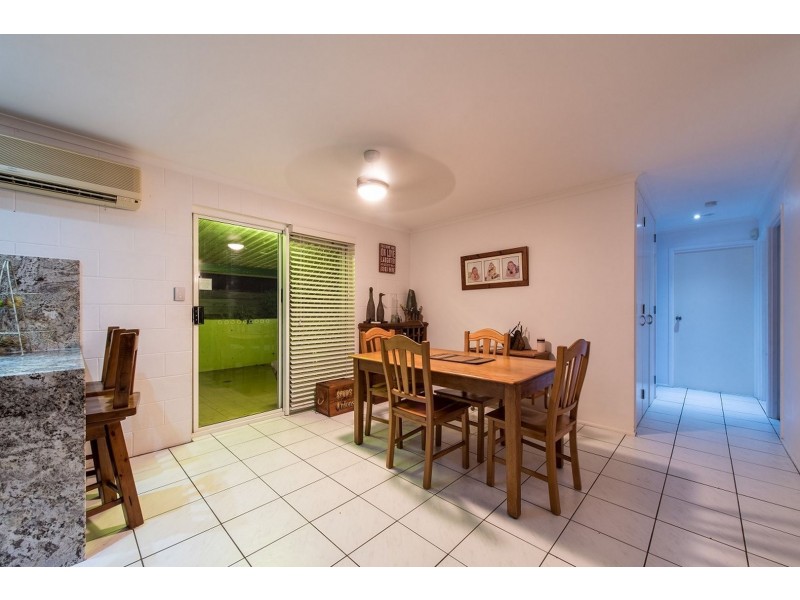 6 Grace Avenue, Cannonvale QLD 4802