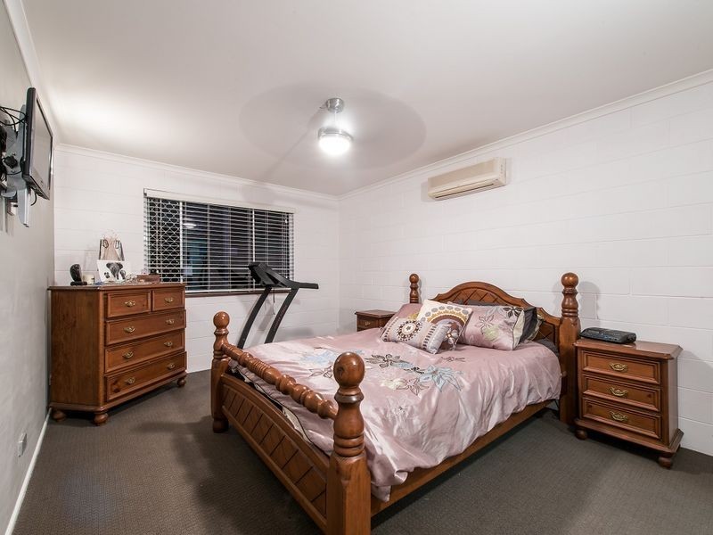 6 Grace Avenue, Cannonvale QLD 4802