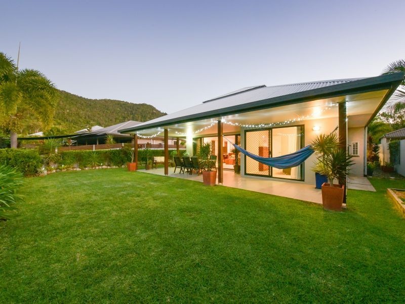 75 Abell Road, Cannonvale QLD 4802