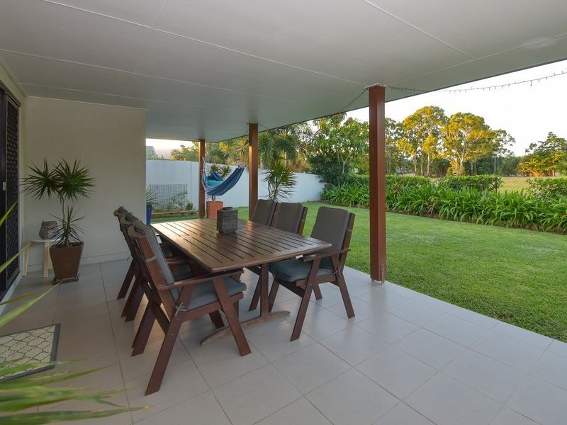 75 Abell Road, Cannonvale QLD 4802