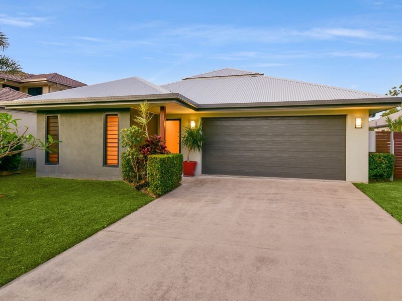 75 Abell Road, Cannonvale QLD 4802