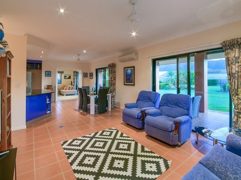 59 Galbraith Park Drive, Cannonvale QLD 4802