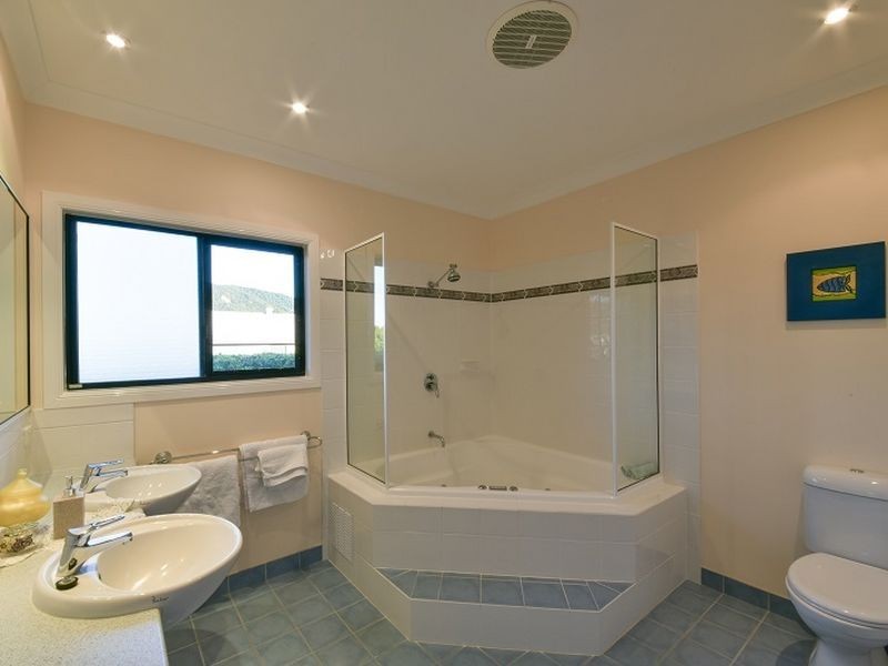 59 Galbraith Park Drive, Cannonvale QLD 4802