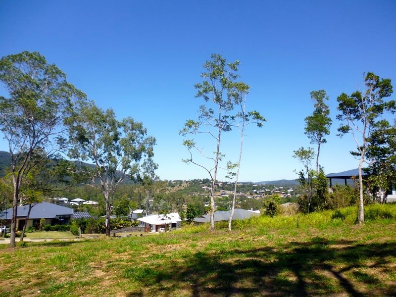1/8 Johnswood Close, Cannonvale QLD 4802