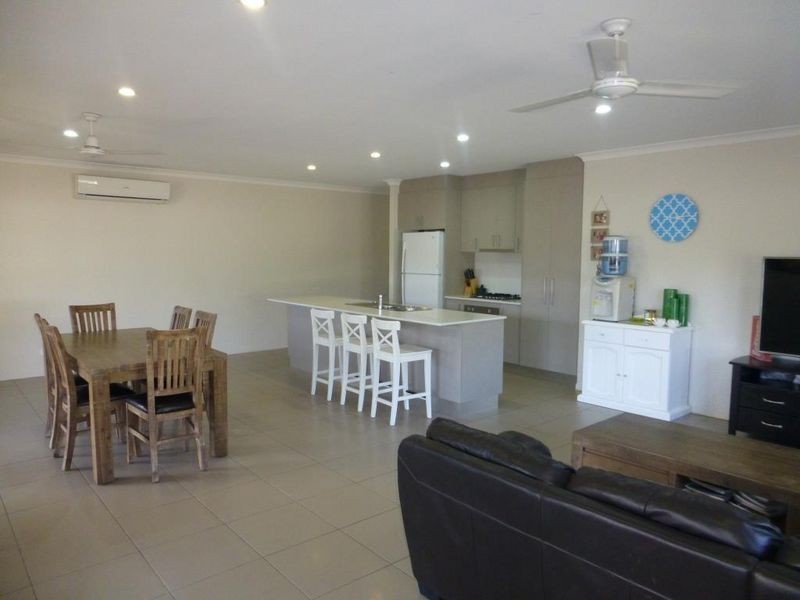 7 Jonquill Court, Cannonvale QLD 4802