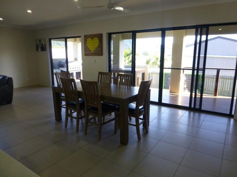 7 Jonquill Court, Cannonvale QLD 4802