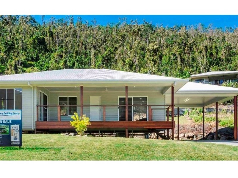 52 Eshelby Drive, Cannonvale QLD 4802