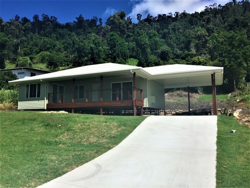 52 Eshelby Drive, Cannonvale QLD 4802
