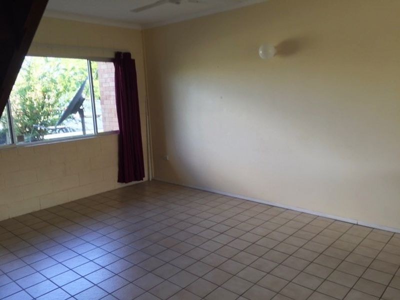 5/2 Florence Street, Proserpine QLD 4800