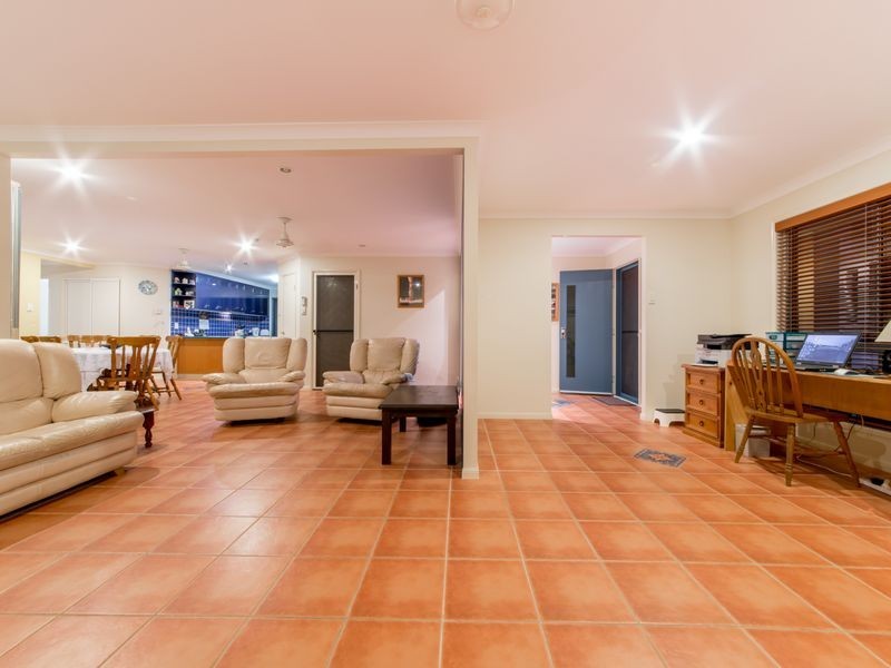63 Parkwood Terrace, Cannonvale QLD 4802