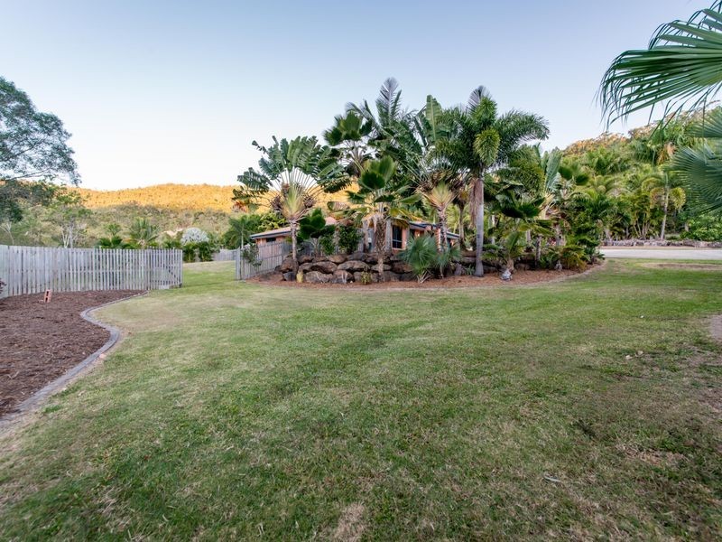 63 Parkwood Terrace, Cannonvale QLD 4802