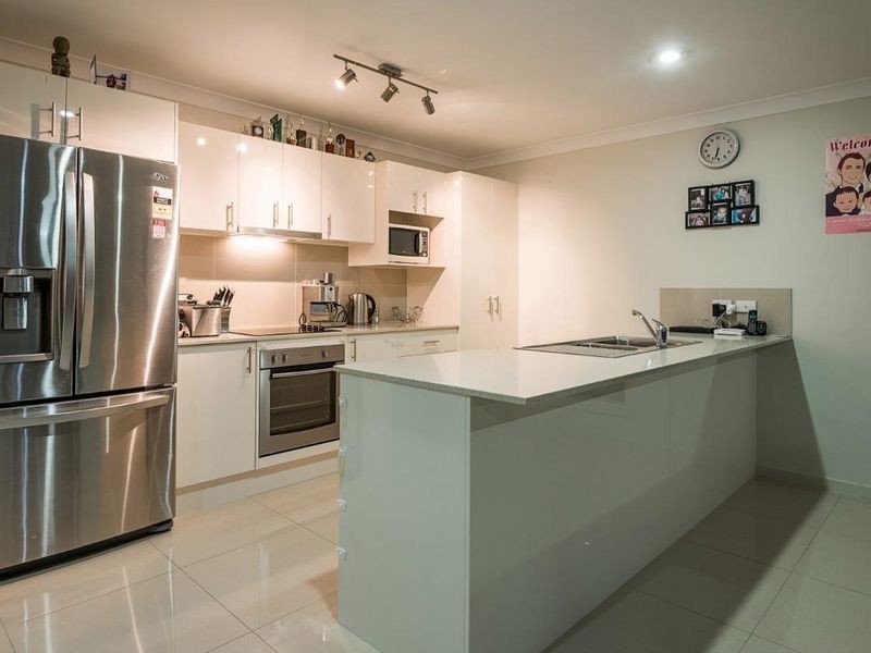 31 Endeavour Circuit, Cannonvale QLD 4802