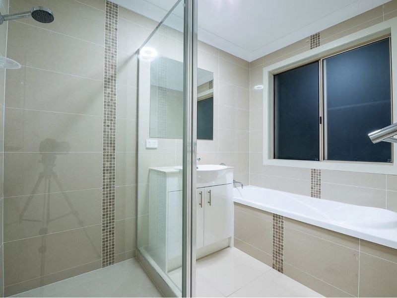 31 Endeavour Circuit, Cannonvale QLD 4802