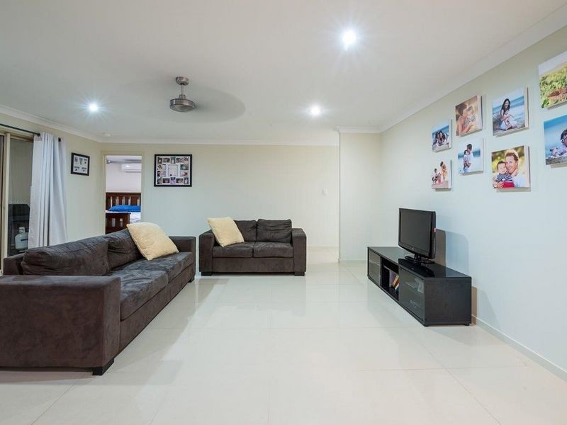31 Endeavour Circuit, Cannonvale QLD 4802