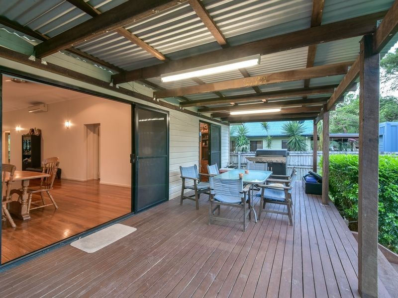 122 Shute Harbour Road, Cannonvale QLD 4802
