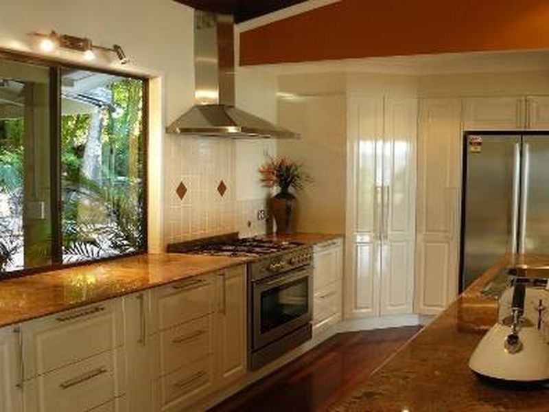 21 Airlie Crescent, Airlie Beach QLD 4802