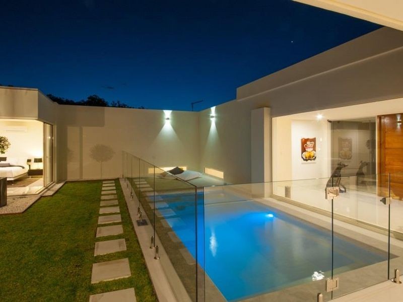 1 Spritsail Crescent, Cannonvale QLD 4802