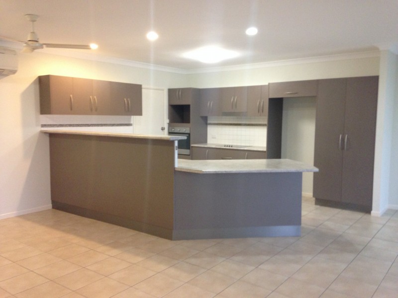 49 Abell Road, Cannonvale QLD 4802