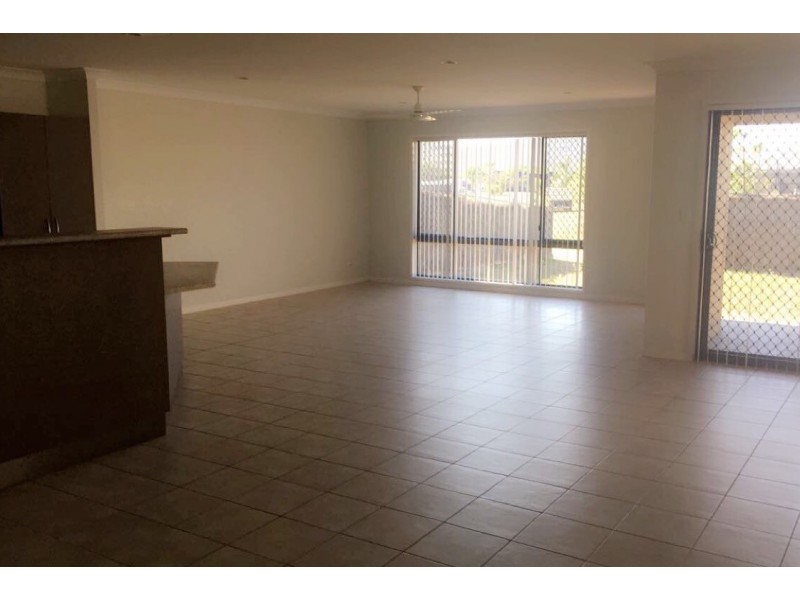 49 Abell Road, Cannonvale QLD 4802