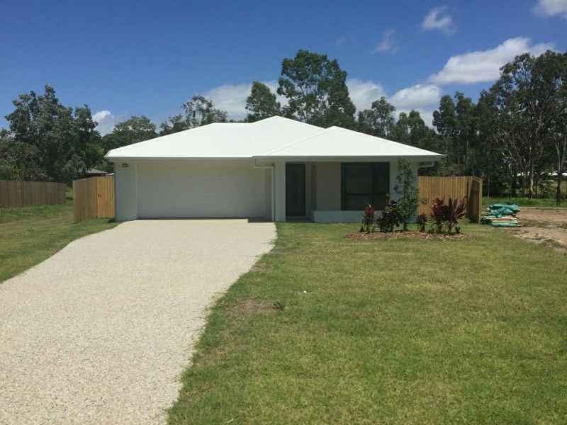 40 Trader Crescent, Cannonvale QLD 4802
