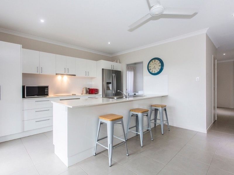 97 Fairweather Road, Cannonvale QLD 4802