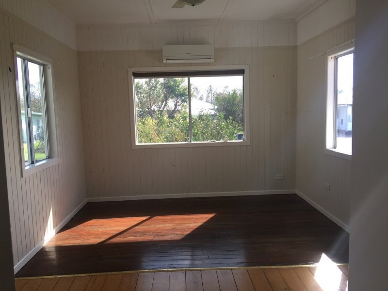 5 Barry Street, Proserpine QLD 4800