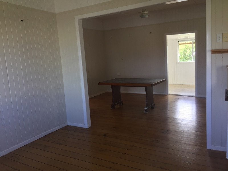 5 Barry Street, Proserpine QLD 4800