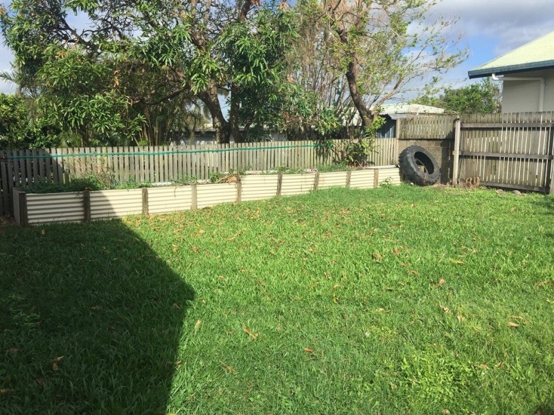 5 Barry Street, Proserpine QLD 4800