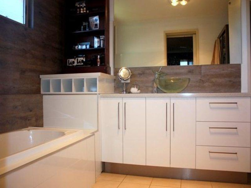 31 South Molle Boulevard, Cannonvale QLD 4802