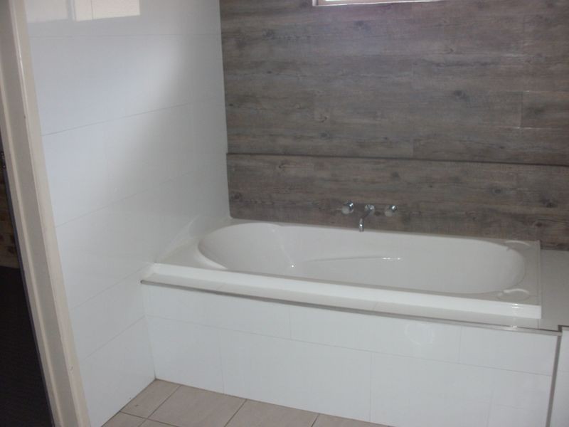 31 South Molle Boulevard, Cannonvale QLD 4802