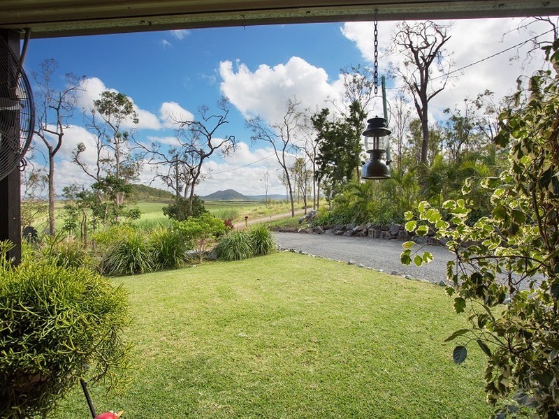 33 Fisher Road, Conway QLD 4800